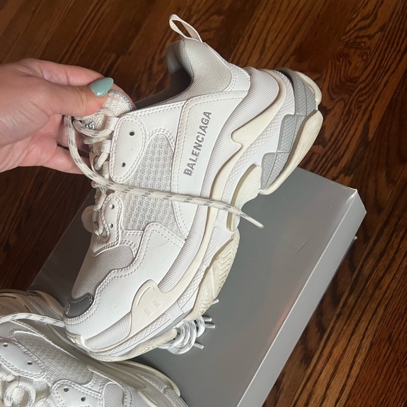 Balenciaga Triple S Sneakers - Picture 7 of 11